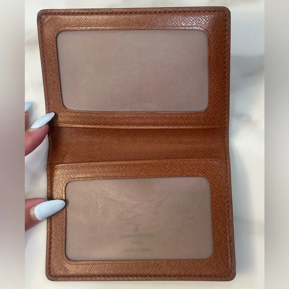 Louis Vuitton Monogram Card Holder - Picture 3 of 9